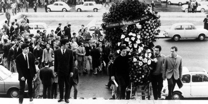 Rome, funeral of Paolo Rossi at the university