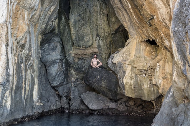 caprirevolution_1544642957